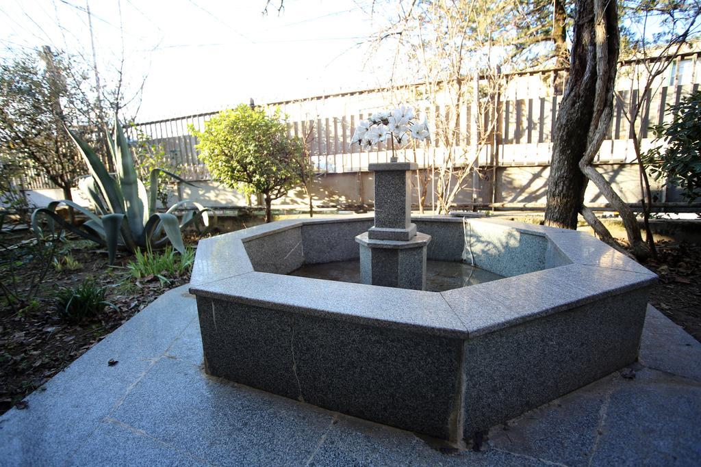 Apartment Gardenia Kutaisi Eksteriør billede